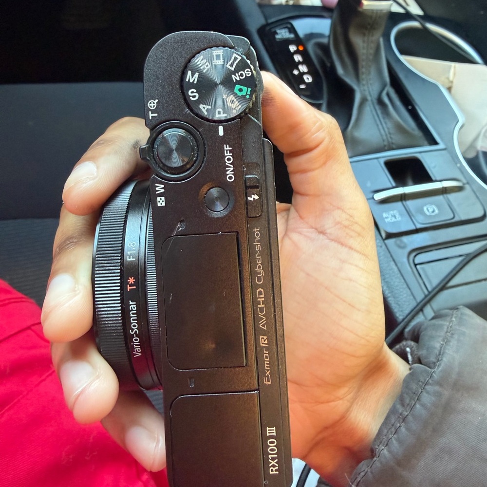 Sony RX100 M3 - Picture 5 of 9